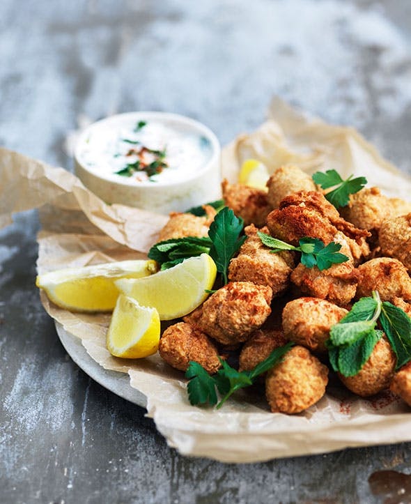 Lækre falafler med urtedressing