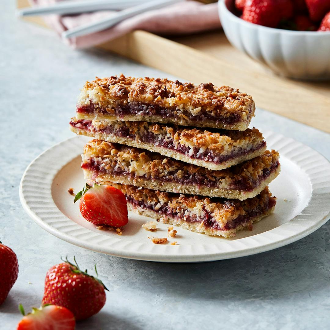 Kokossnitter med jordbær