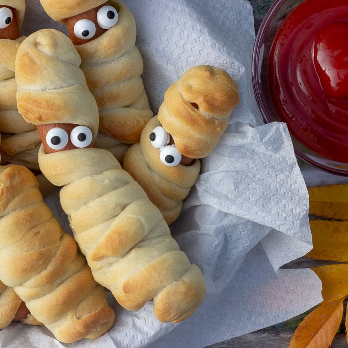 6 mumie-pølsehorn til halloween