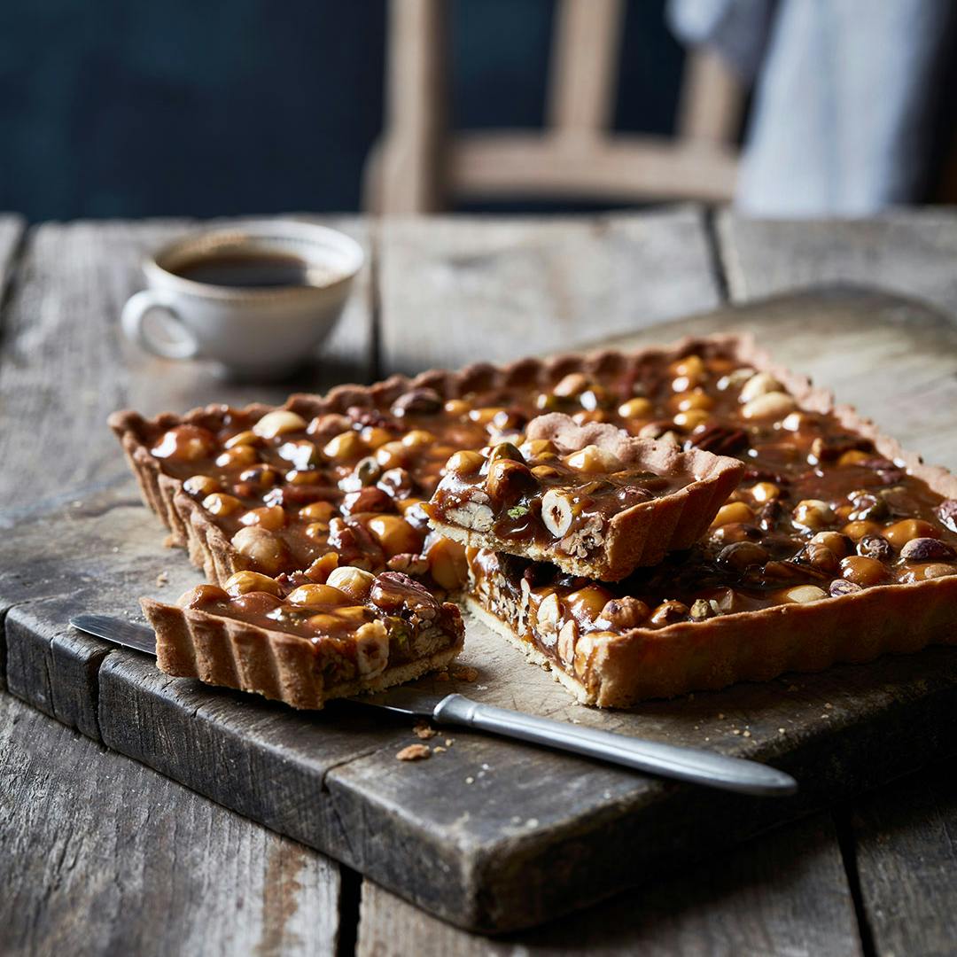 Karameltærte med nødder