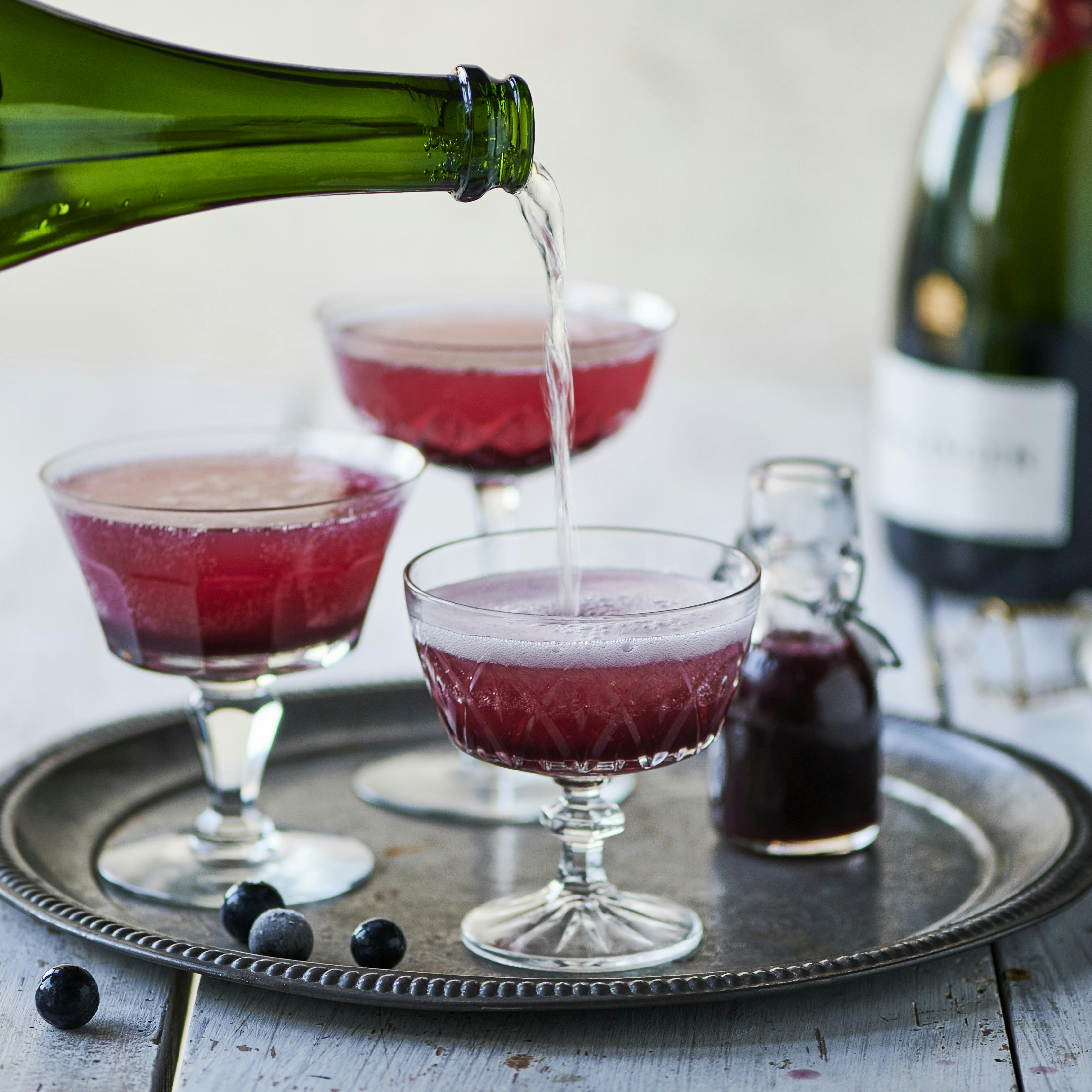 Champagne Smash med slåensirup