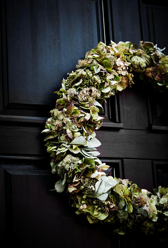 Grøn dørkrans med hortensia