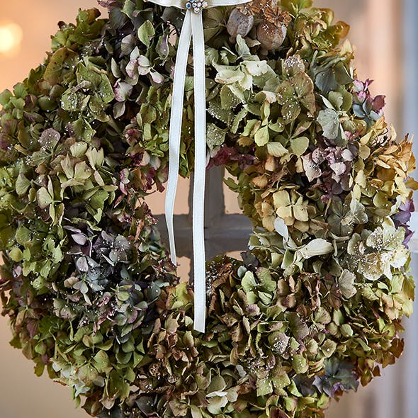 Vindueskrans med hortensia