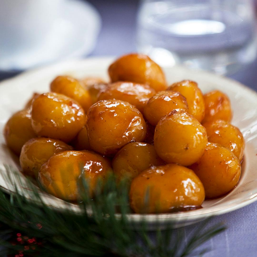 Sådan laver du brunede kartofler