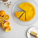 Cremet cheesecake med syrlig appelsingelé
