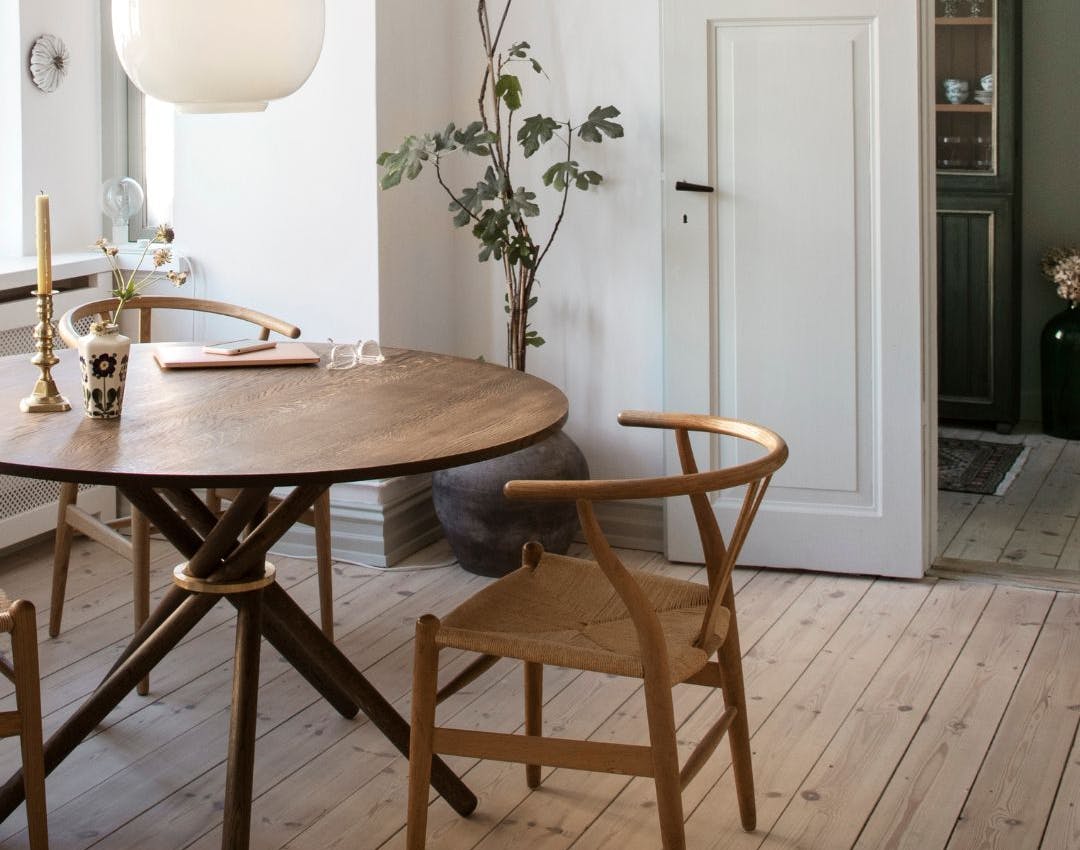 Ryddelig og støvsuget stue - så ofte skal du støvsuge