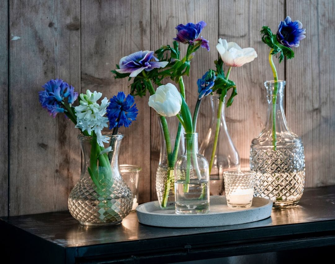 Simple blomsterdekorationer til jul