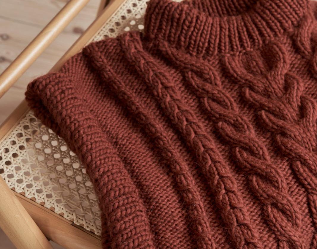 Chunky vest i strik med store ærmer