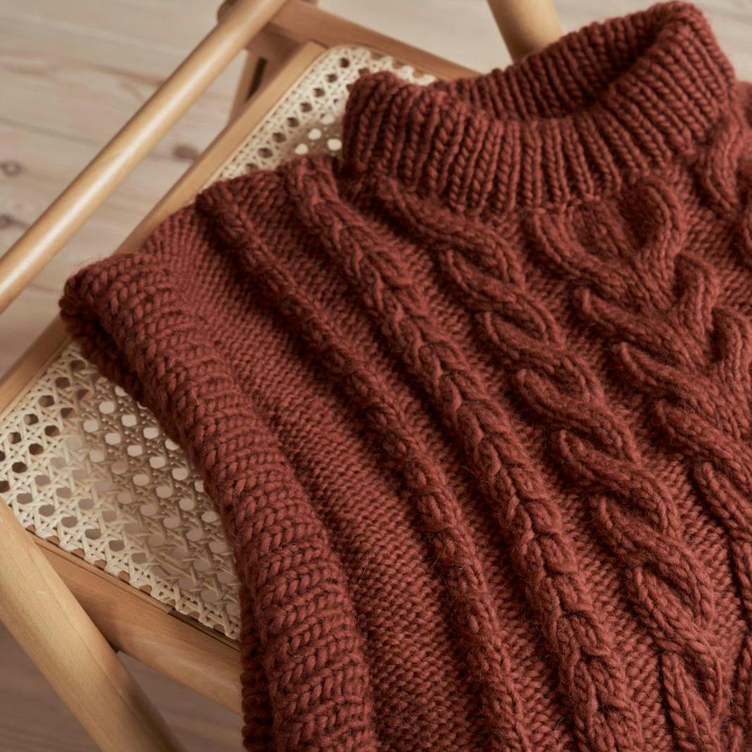 Chunky vest i strik med store ærmer