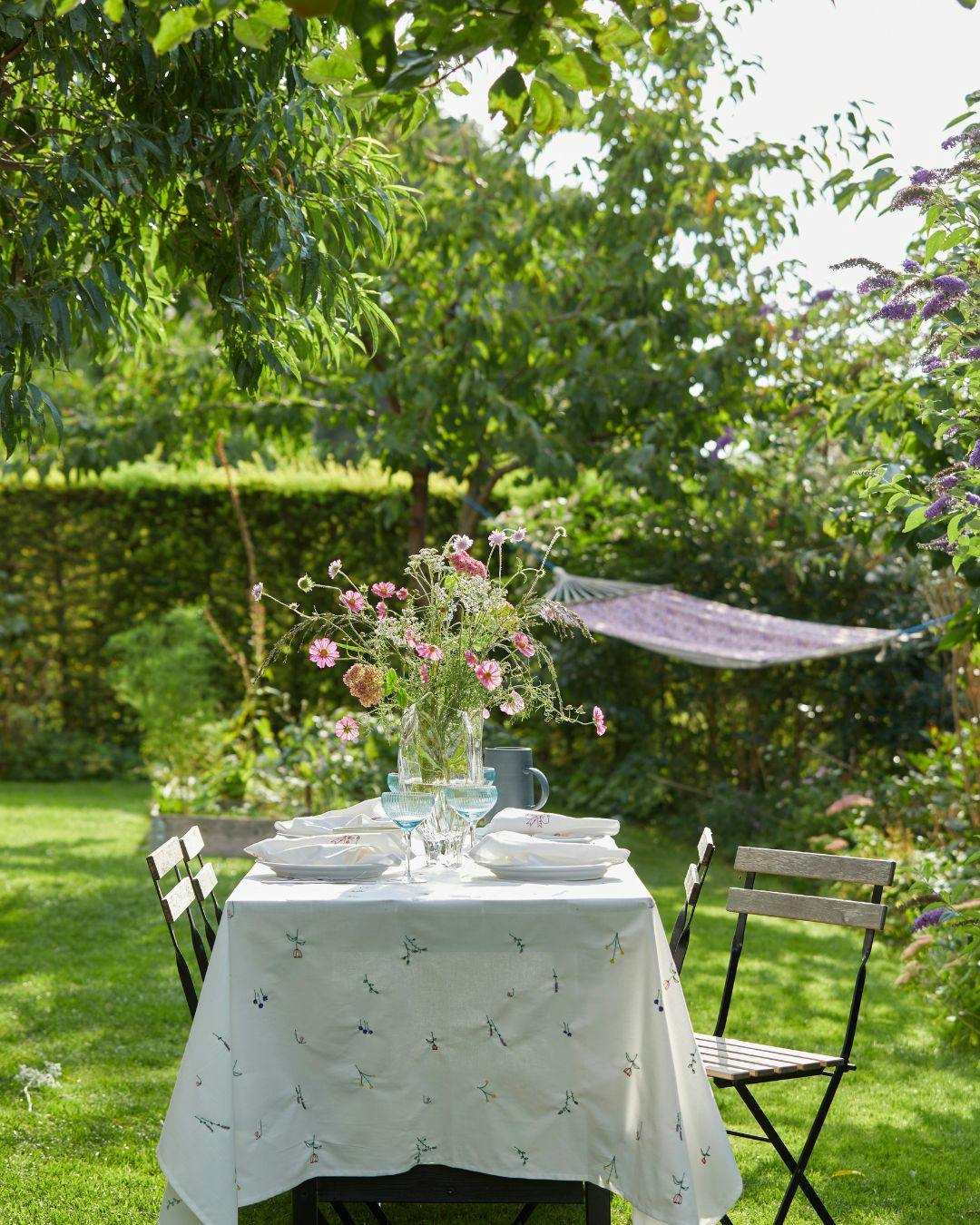 brug-blomsten-i-borddækningen