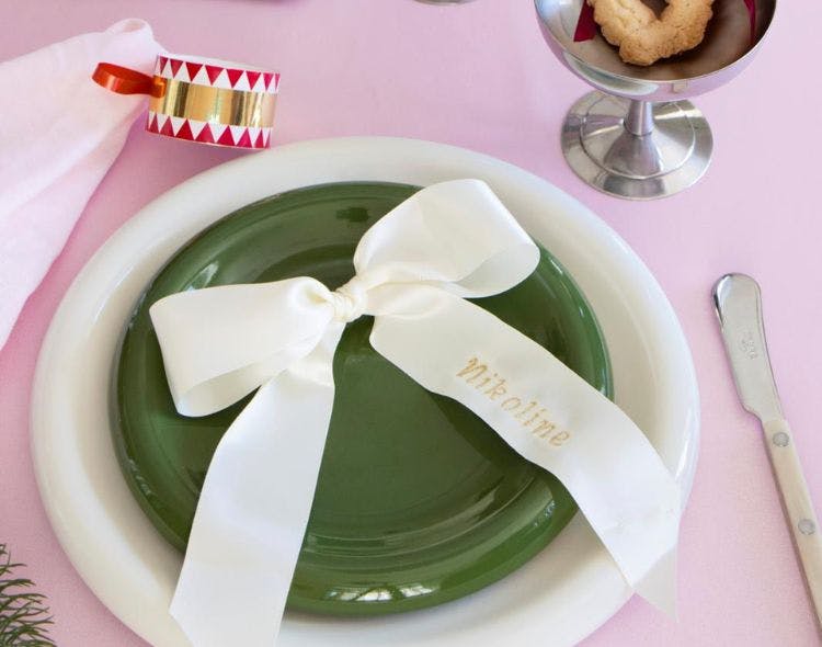 sløjfe-med-navn-på