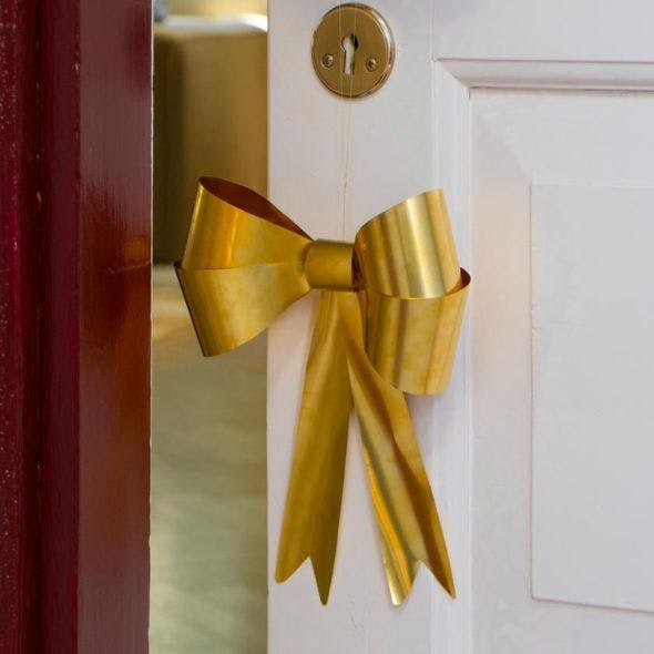 messing-sløjfe-som-julepynt