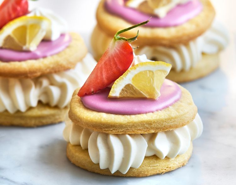 Medaljer med lemoncurd og jordbær | ISABELLAS