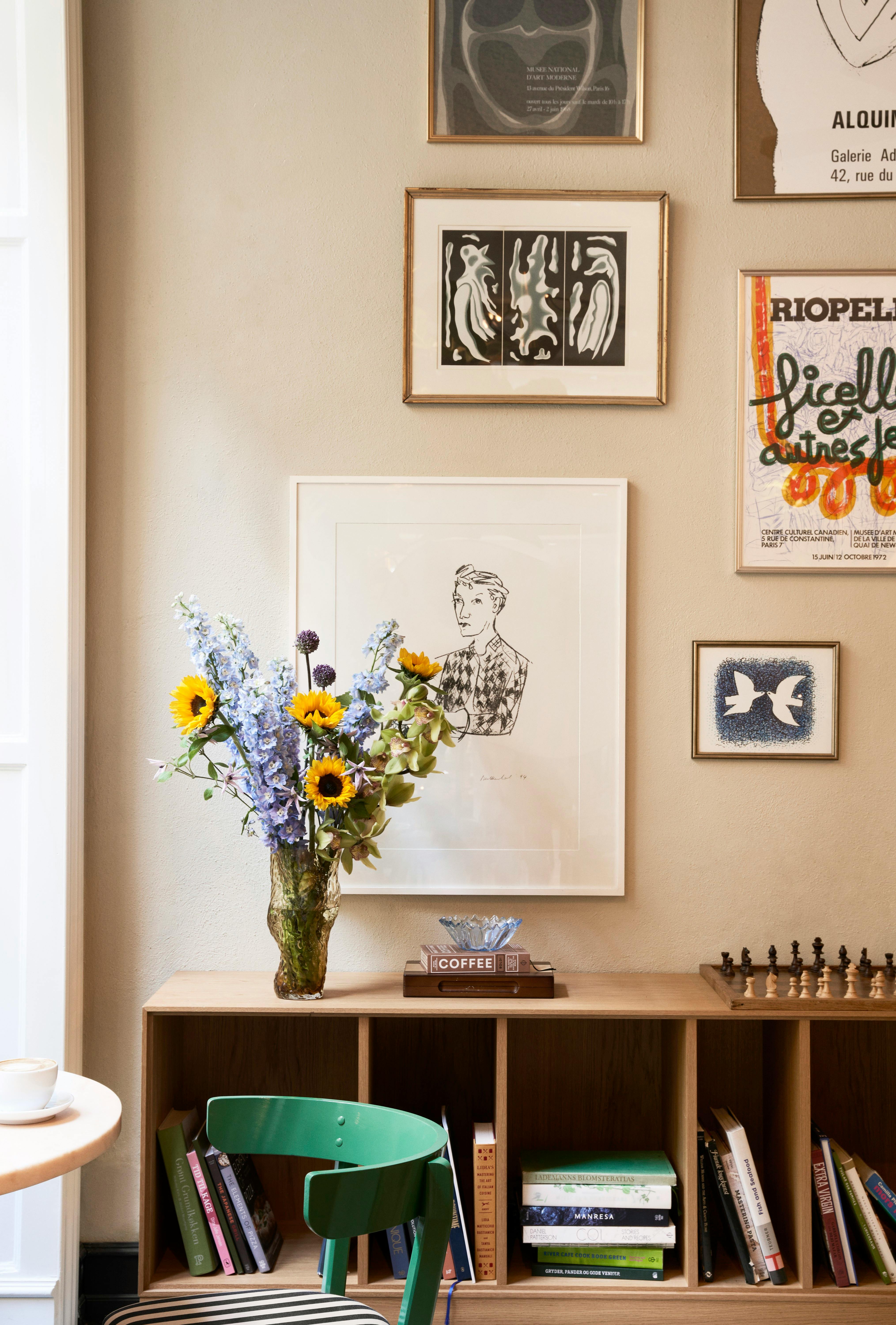 Høj buket med solsikker