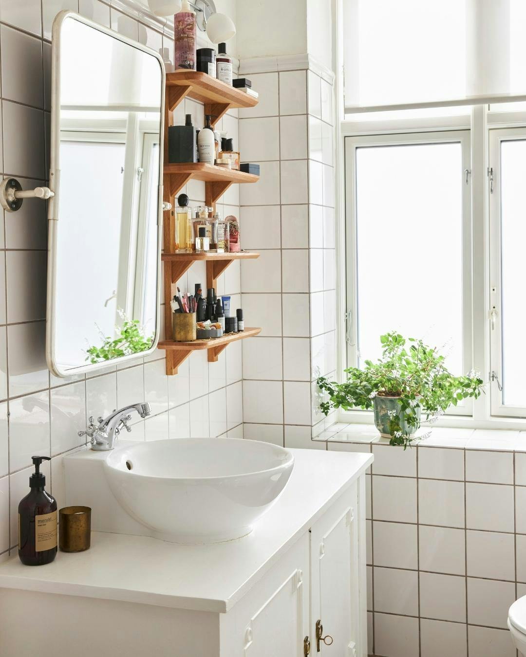 badevaerelse_spejl_hylder_opbevaring-originalt-vintage-retro