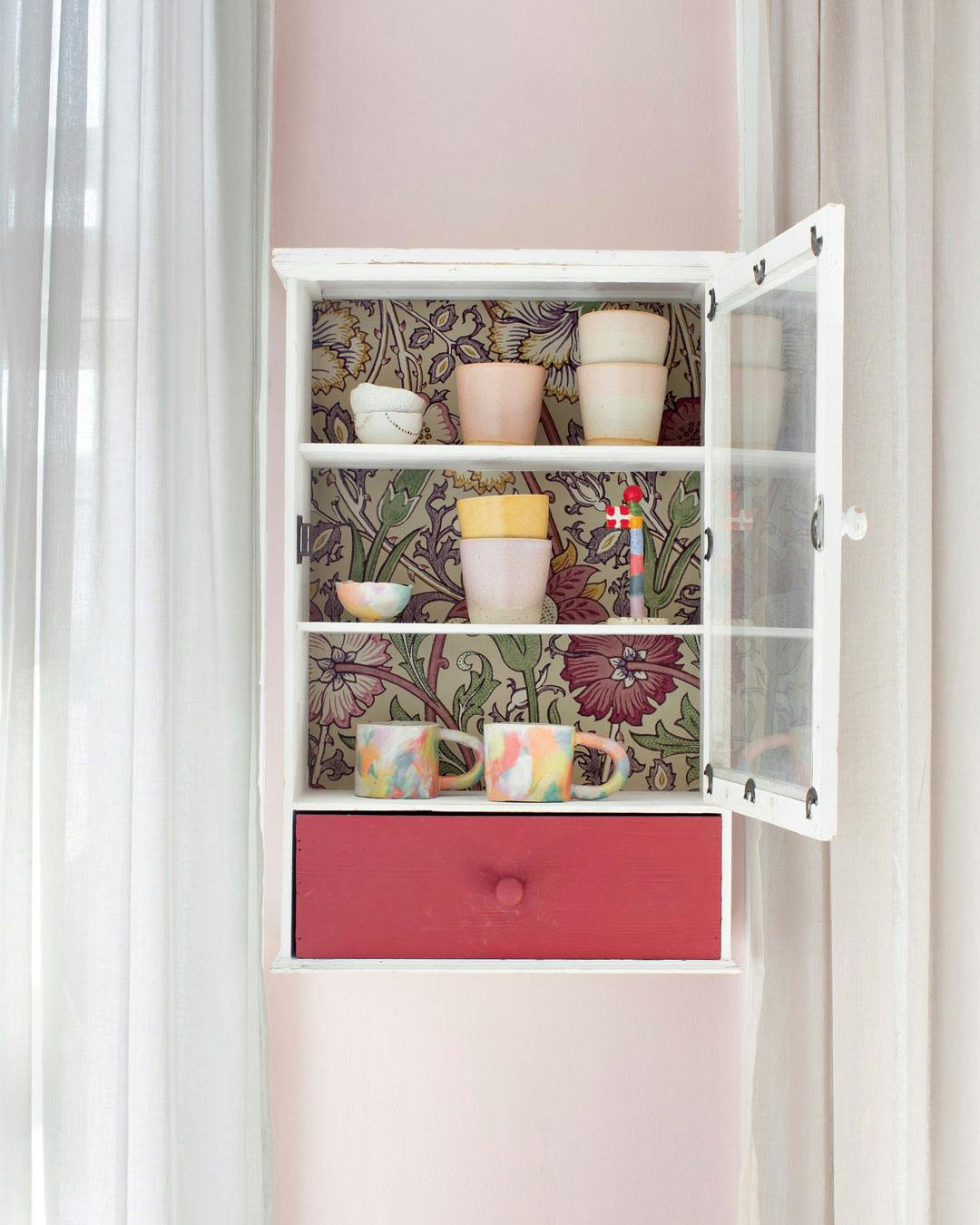 DIY-vitrineskab