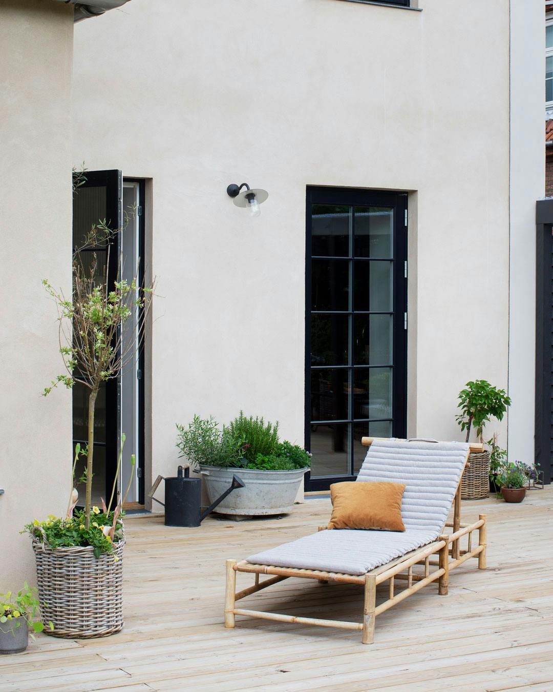 Solseng i bambus på træterrasse