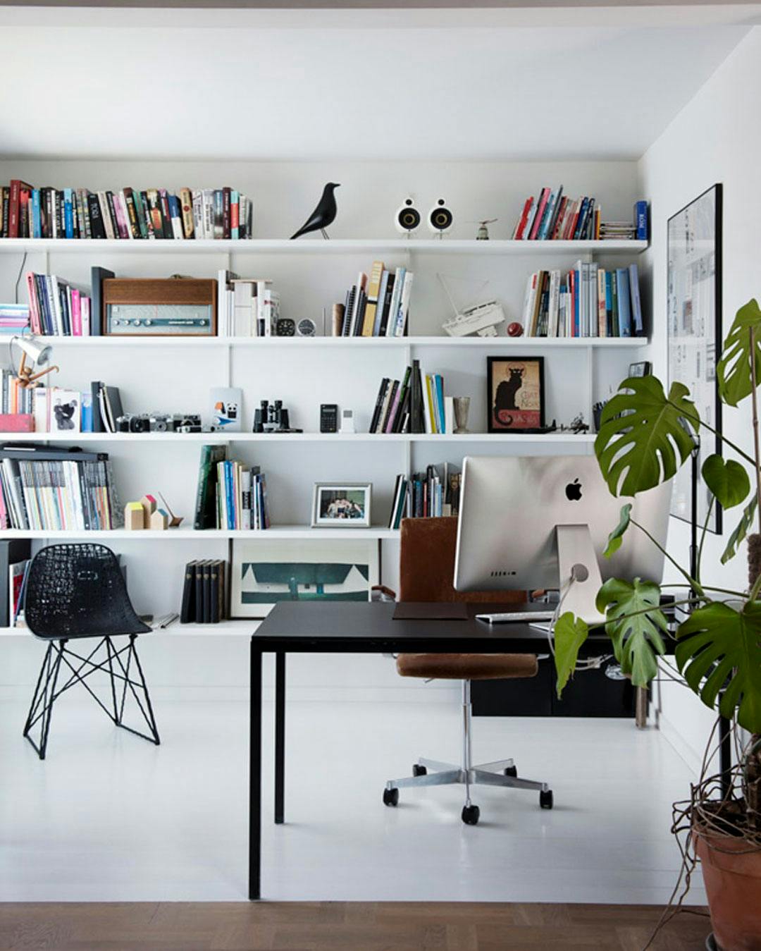 hjemmekontor med bøger