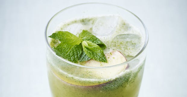 Iste med fersken og mynte