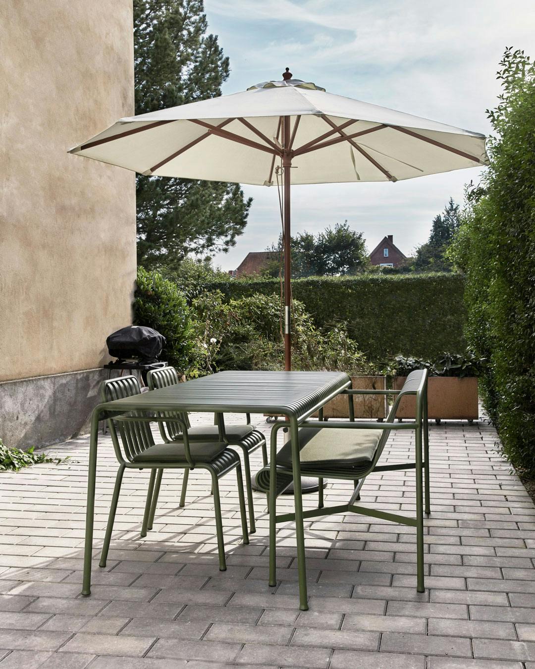 line-hindsgaul_boligreportage_terrasse_hay_havemoebler