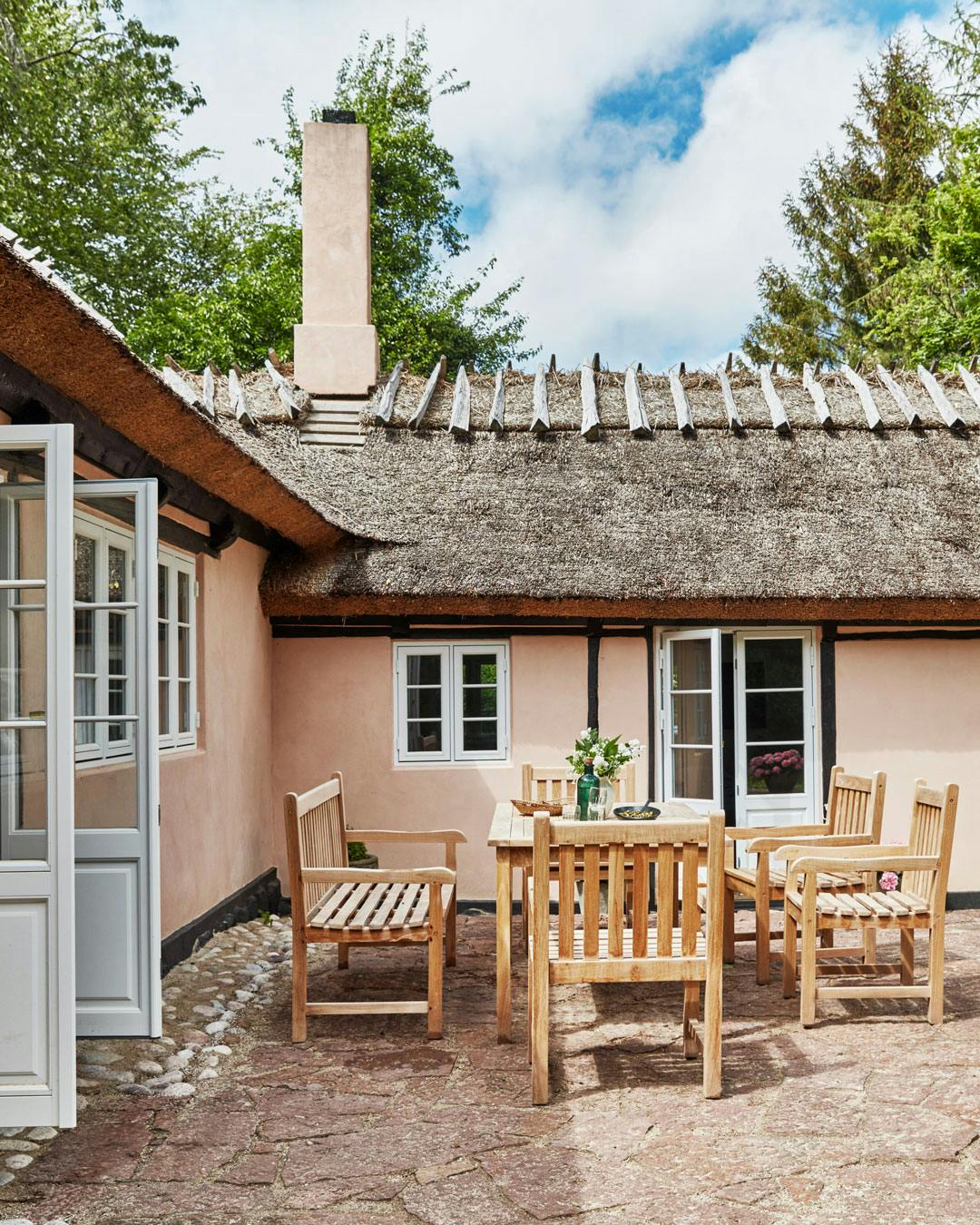 lotte-minch-sommerhus_facade_bindingsvaerk_straatag