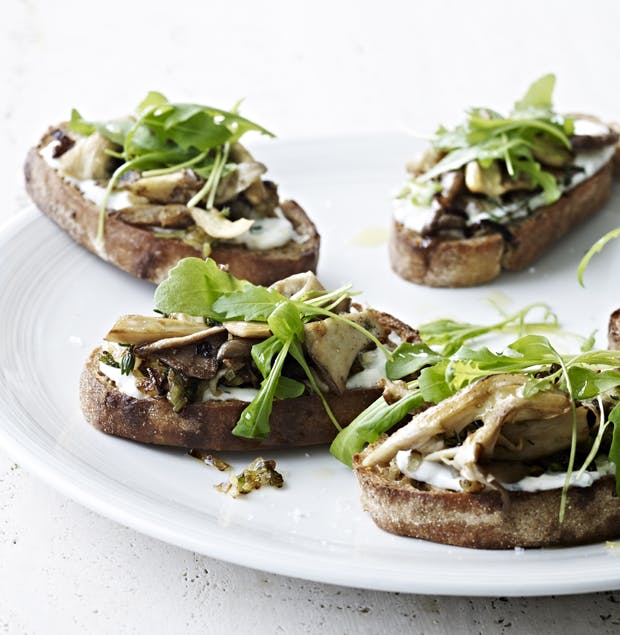 Bruschetta med svampe og parmesan