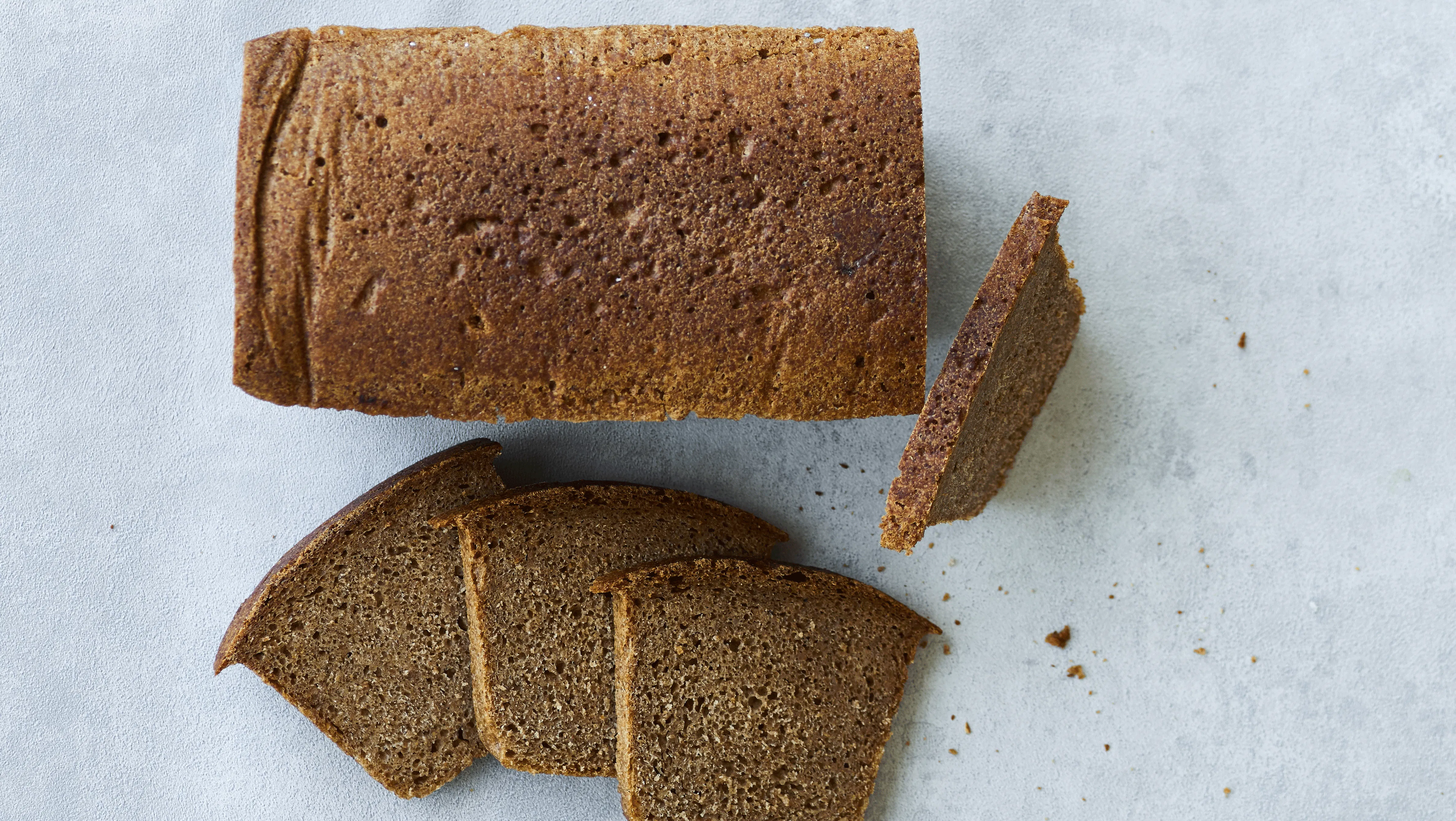 Dampet rugbrød fra Island | ISABELLAS