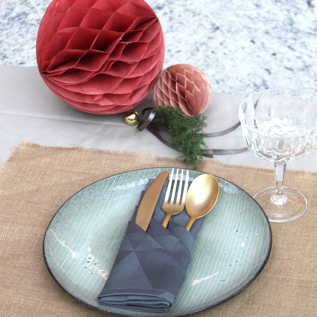 Fold en elegant serviet til fest
