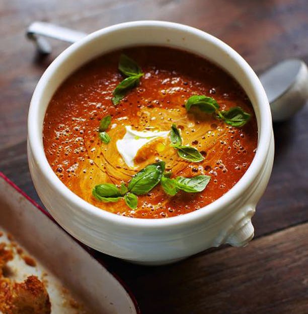 tomatsuppe-opskrift-fra-jamie-oliver