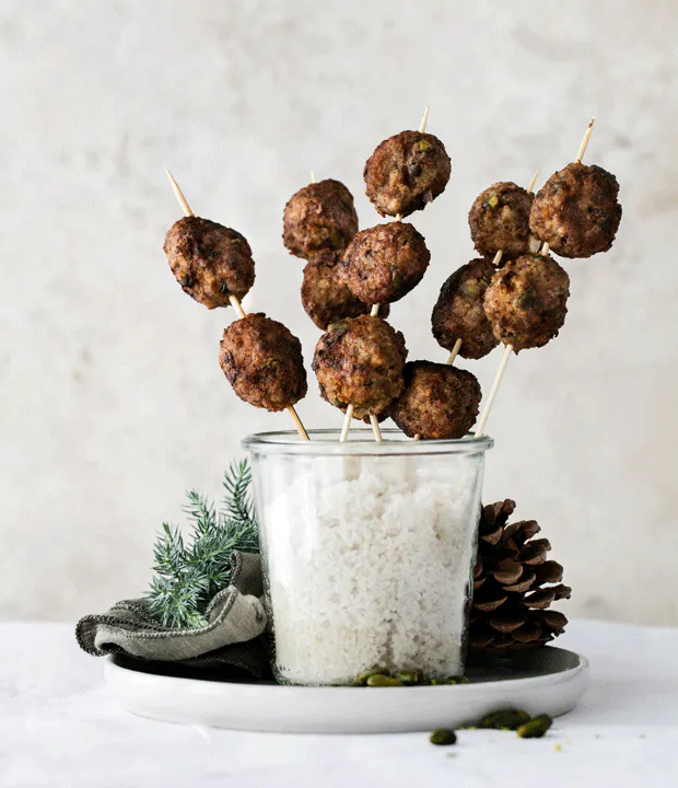 Jule-frikadeller med portvin og tranebær | ISABELLAS