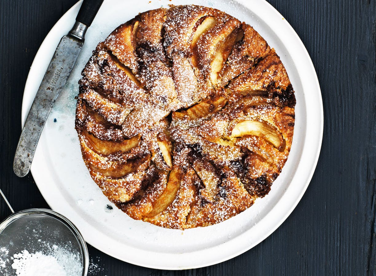 Opskrift på æblekage med kanel