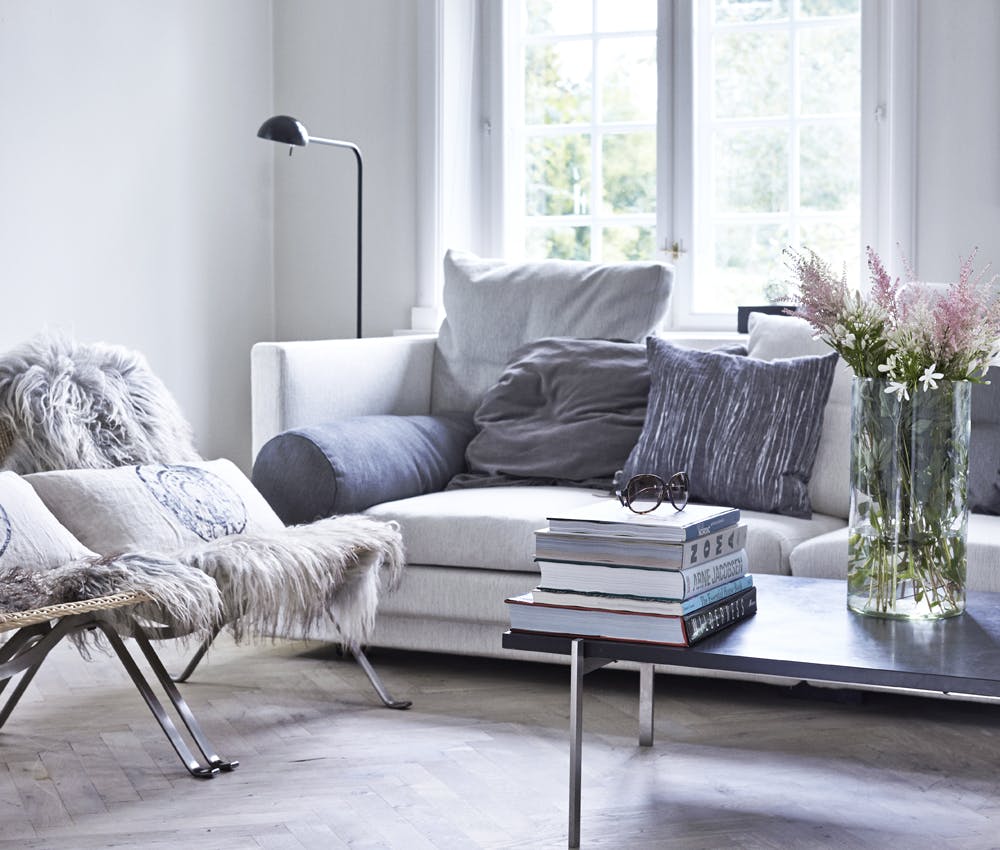 Nordisk bolig med industrielle detaljer