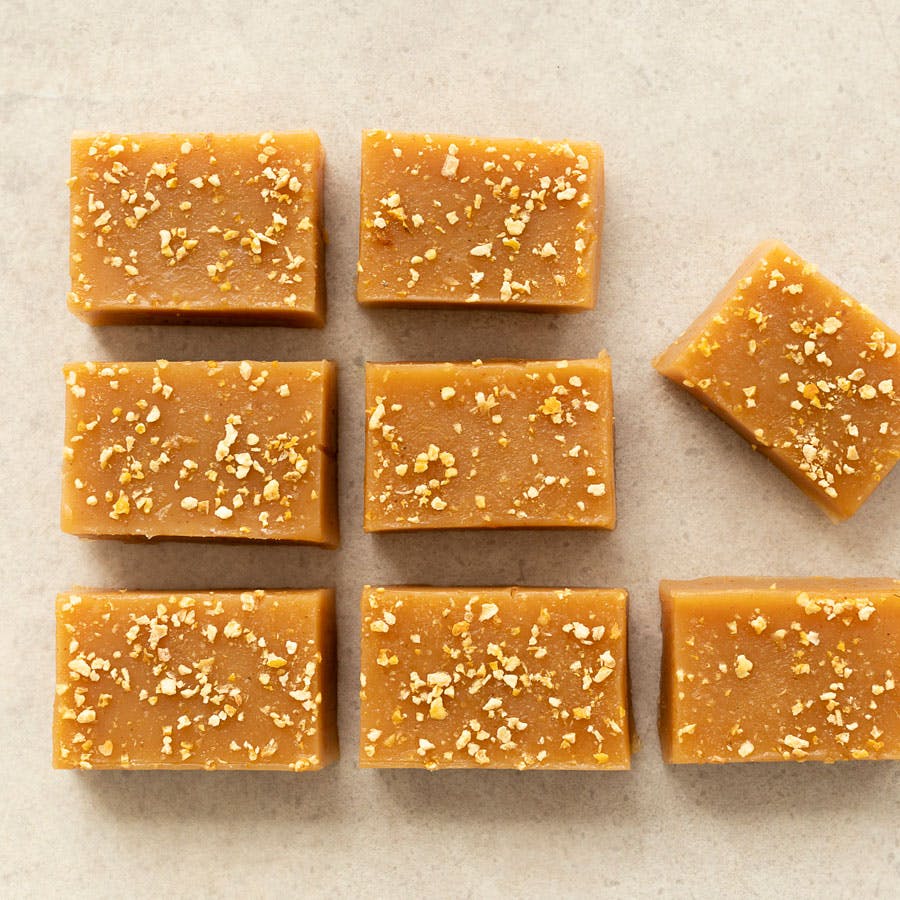 Opskrift på karameller med amaretto, honning og ingefær