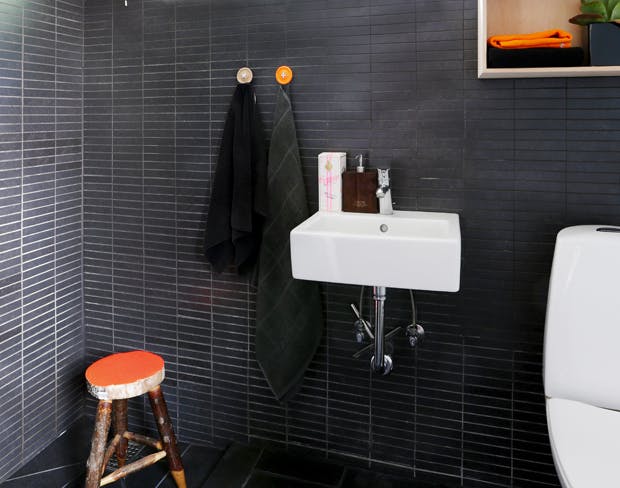 Rengøring af fliser på badeværelset