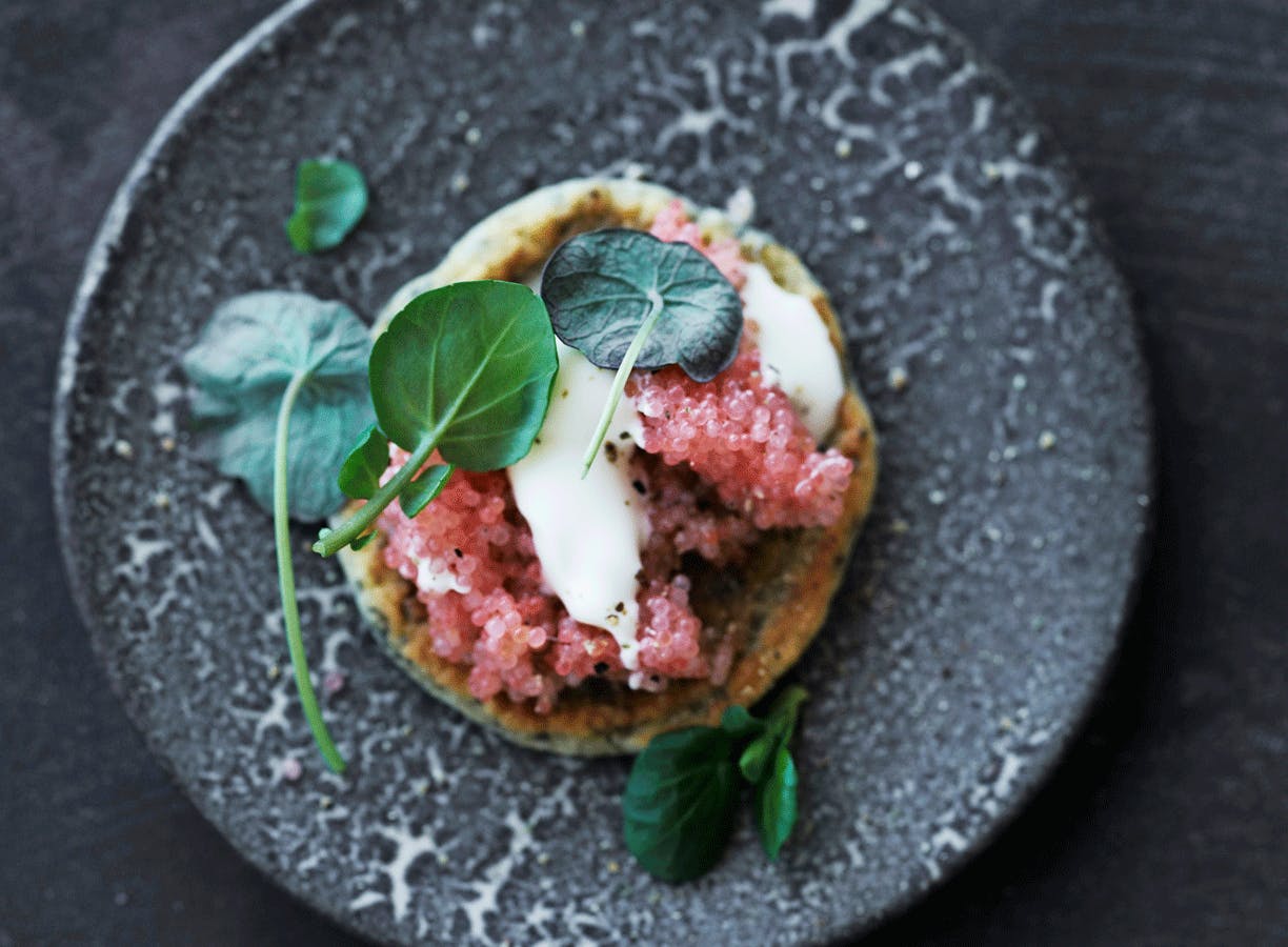 Lækreste blinis med stenbiderrogn