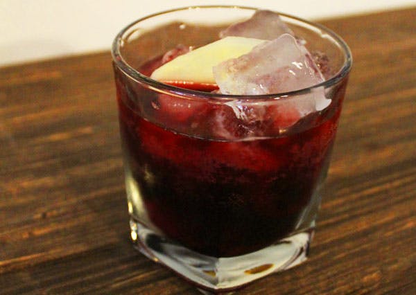 https://imgix.isabellas.dk/madogbolig/media/websites/madogbolig-dot-dk/website/gourmet/madtrends/nordiskdrink-p.jpg