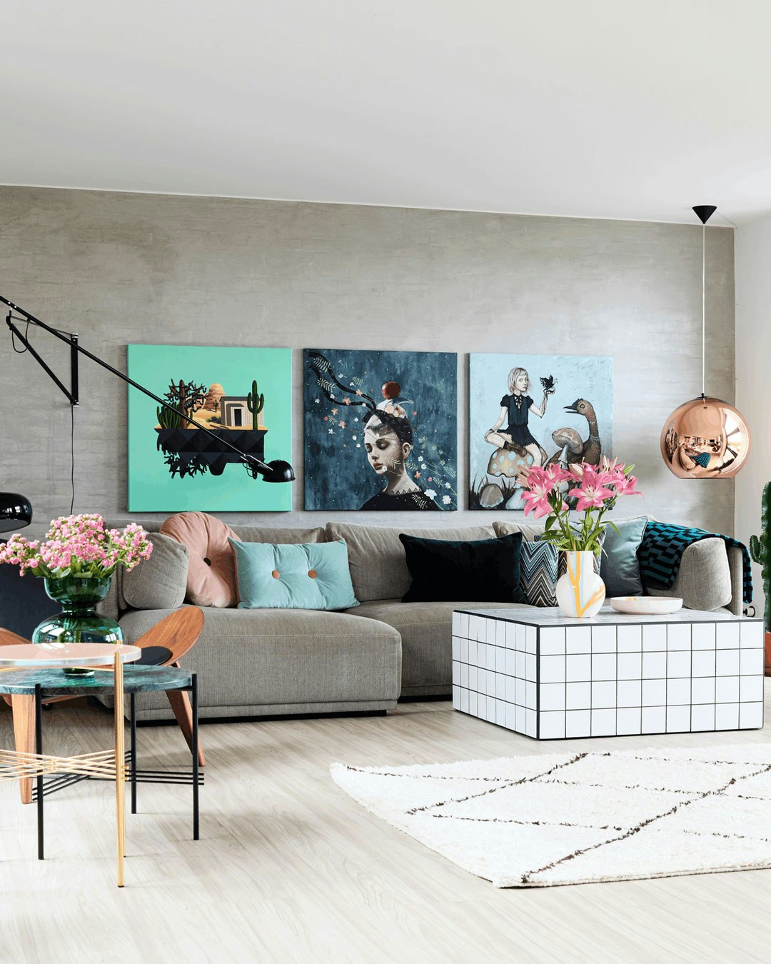 moderne stue med mange farver 