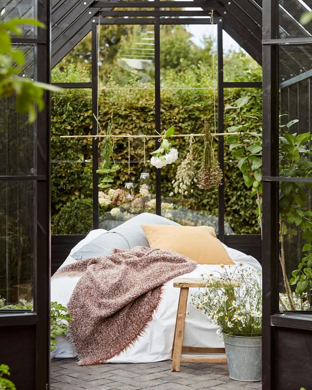 Indretning af orangeri og drivhus - seng