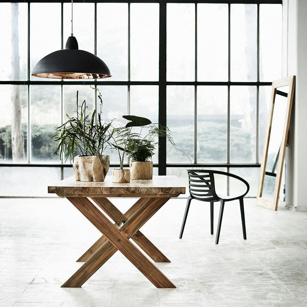 spisebord i træ: genbrugstræ