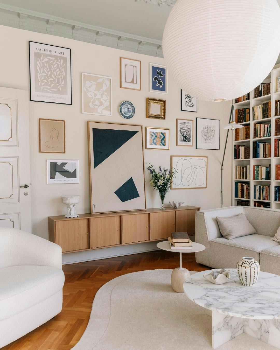 stue_billedveag_plakat_minimalistisk_malede-lofter.