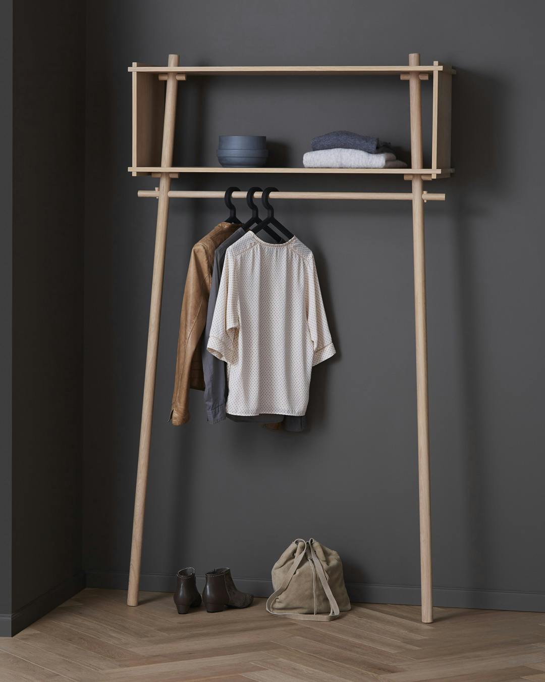 woud_tojstativ_rack_hanger