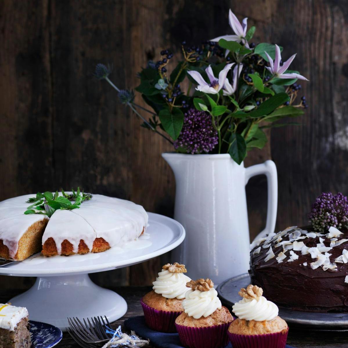 Genbrug dine grøntsagsrester i disse 8 skønne kager