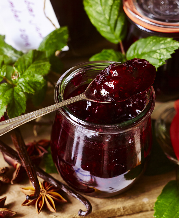Brombærmarmelade med stjerneanis