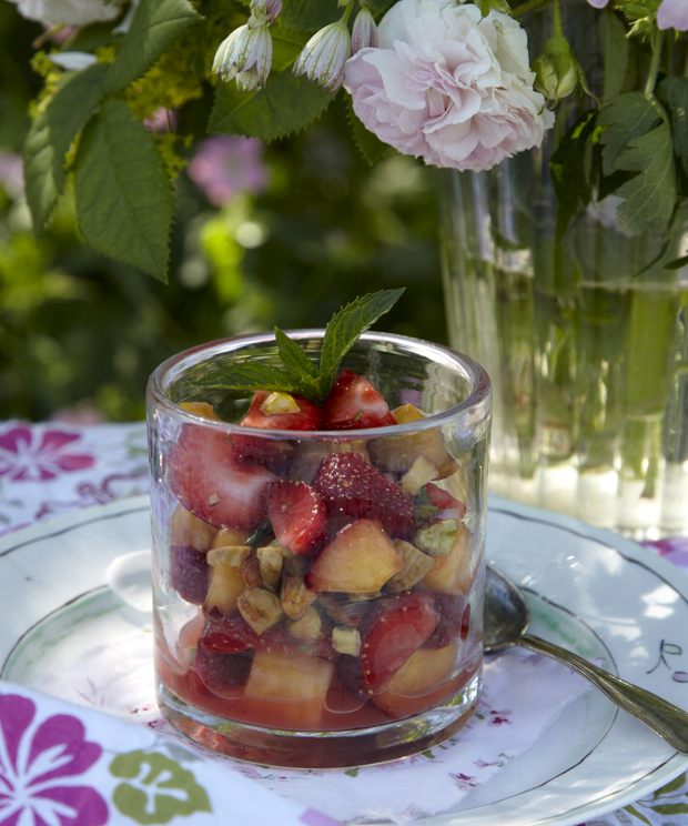 Frugtsalat med jordbær