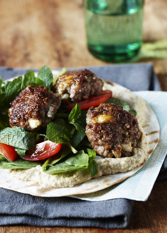 Græske lammefrikadeller med couscous