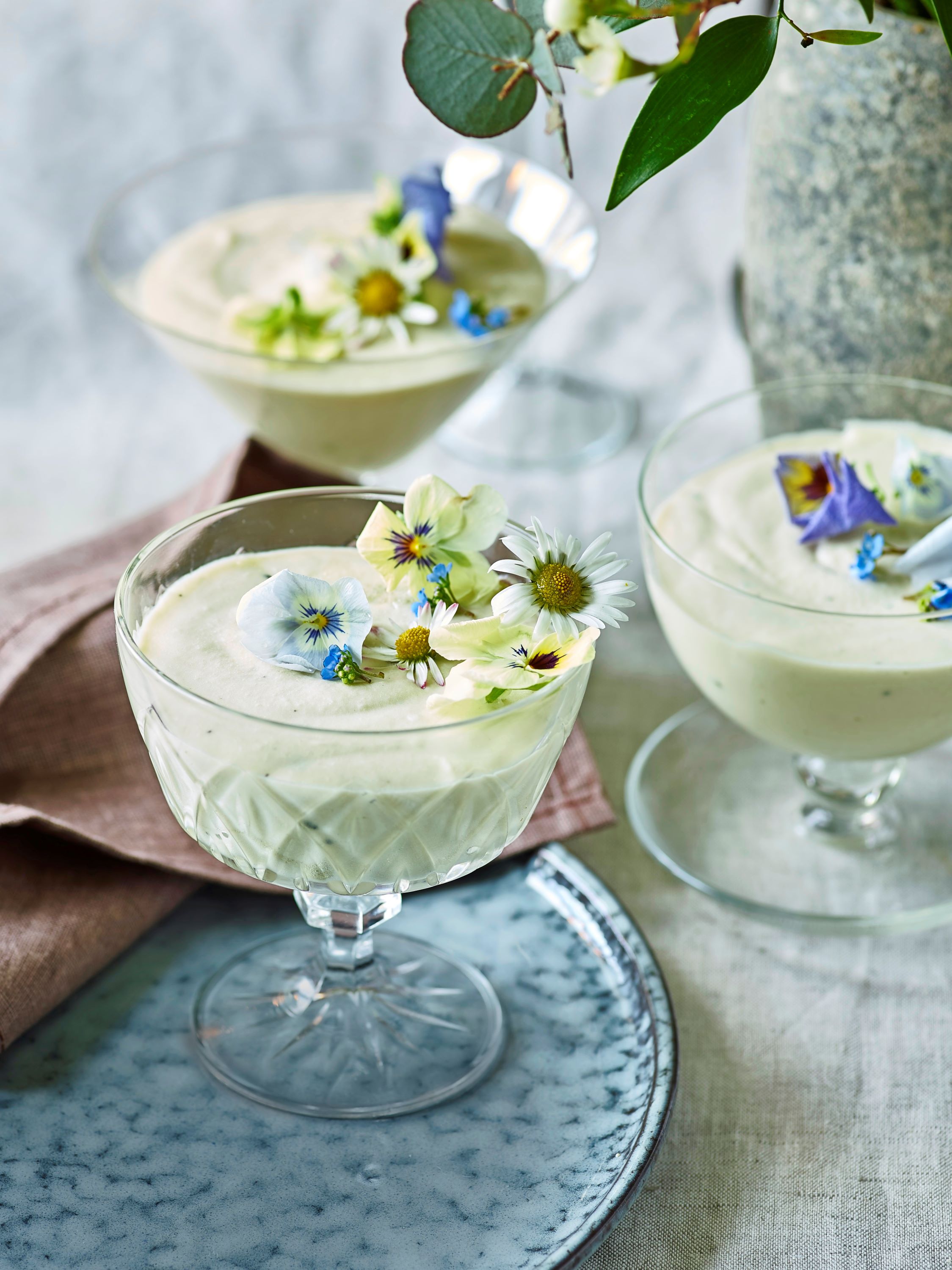 Opskrift på hvid chokolademousse med matcha-te