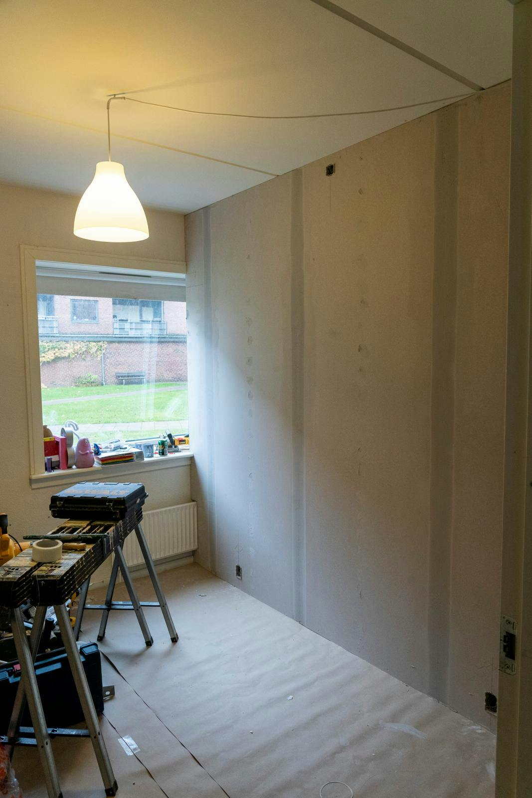 Lav og opsæt en skillevæg