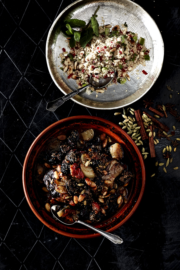 Lammekølle med svesker og abrikoser