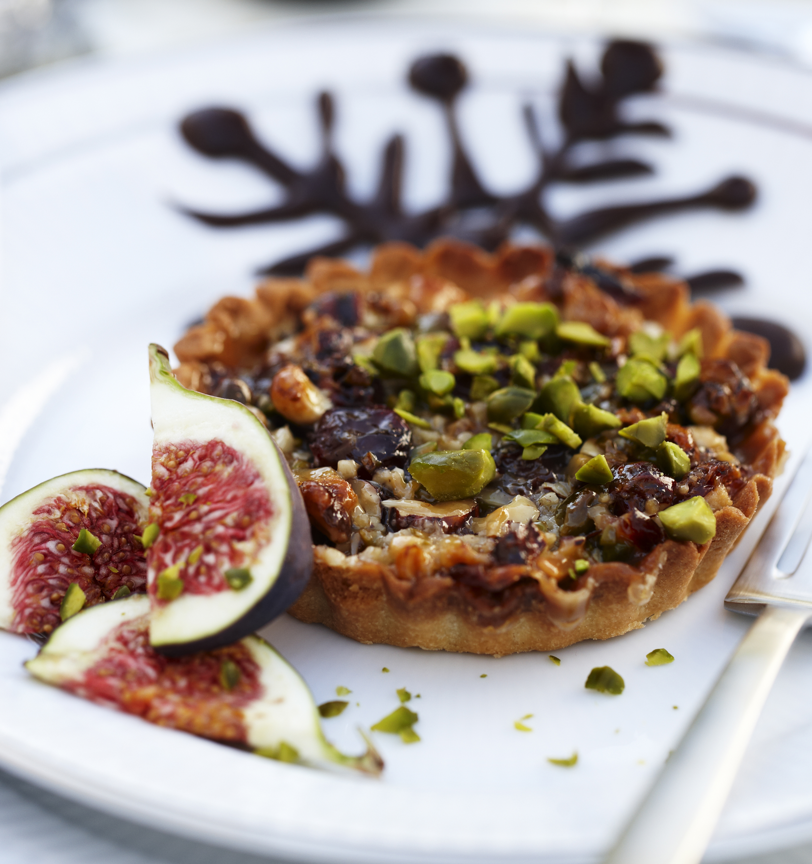 nøddetærte med marcipan og figener