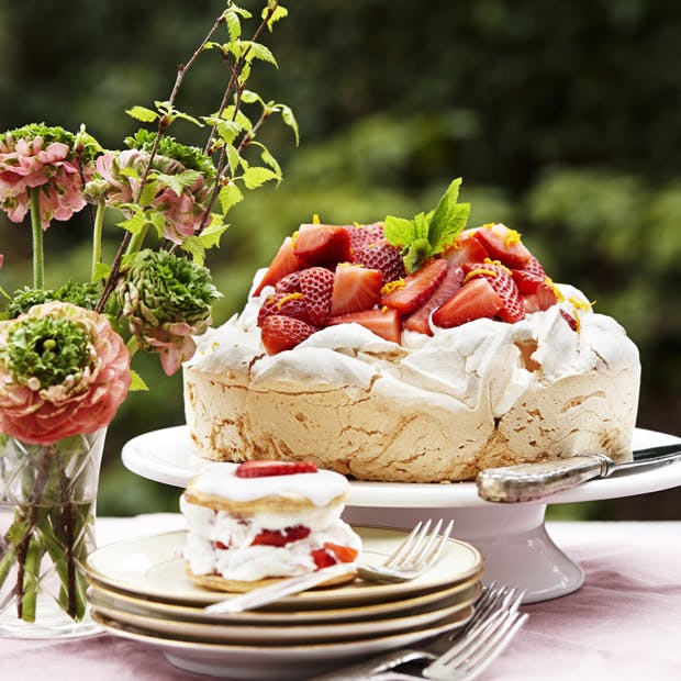 Pavlova med jordbær